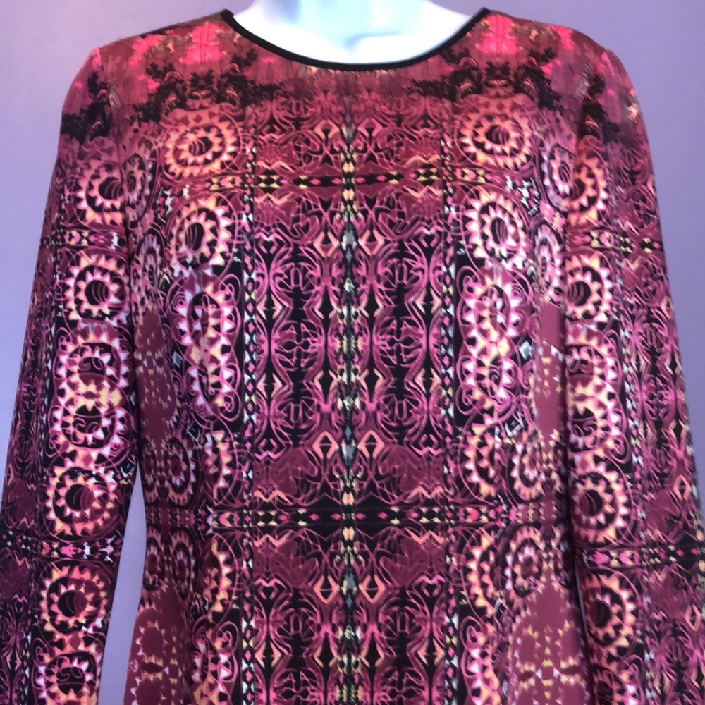 MAGGY LONDON SCUBA STYLE GEOMETRIC PRINT DRESS • BLACK/RED/PINK • sz 10 • NWOT - Picture 3 of 12